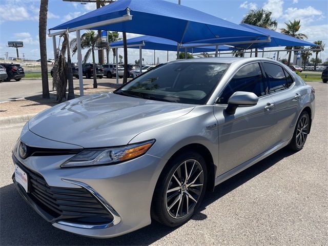 2021 Toyota Camry Hybrid XLE