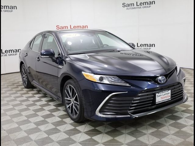 2021 Toyota Camry Hybrid XLE