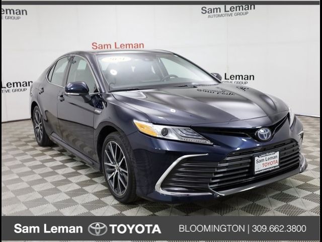 2021 Toyota Camry Hybrid XLE