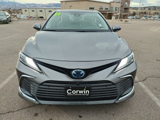 2021 Toyota Camry Hybrid XLE