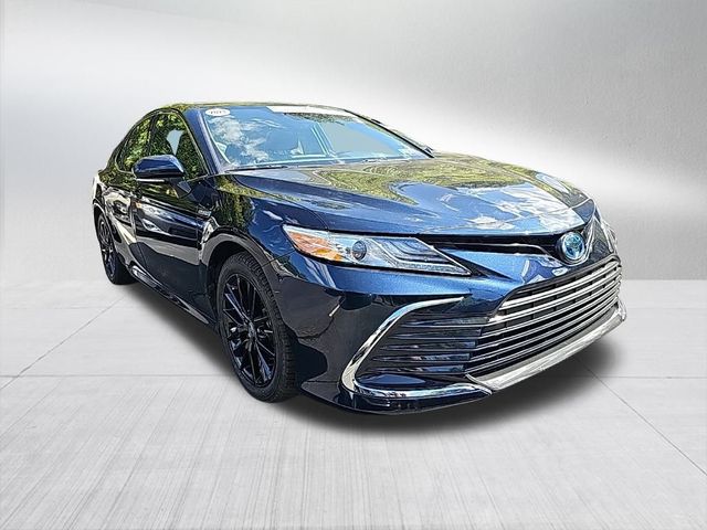 2021 Toyota Camry Hybrid XLE