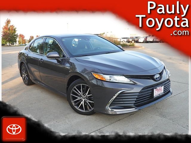 2021 Toyota Camry Hybrid XLE