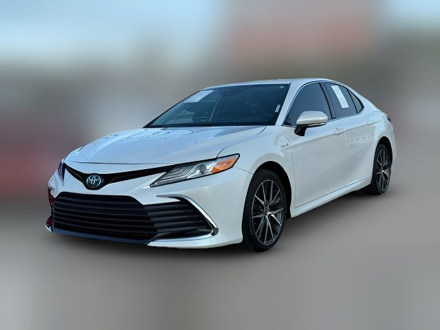 2021 Toyota Camry Hybrid XLE