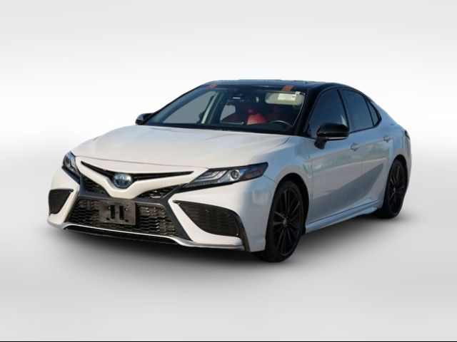 2021 Toyota Camry Hybrid XSE
