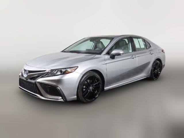 2021 Toyota Camry Hybrid XSE