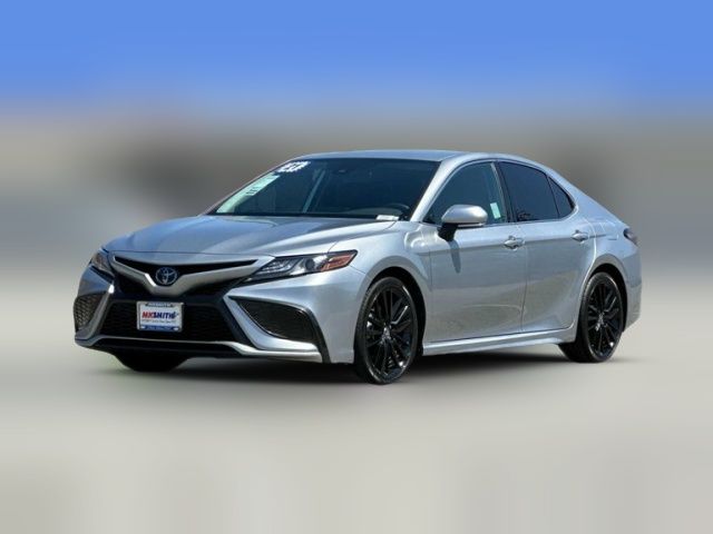 2021 Toyota Camry Hybrid XSE