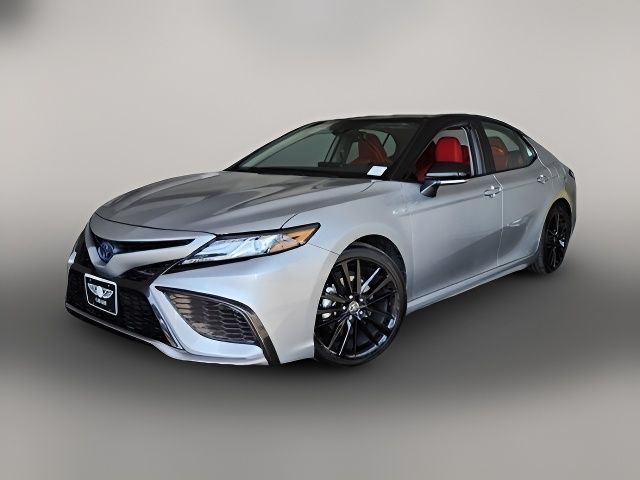 2021 Toyota Camry Hybrid XSE