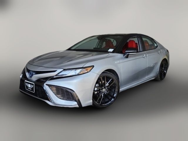 2021 Toyota Camry Hybrid XSE