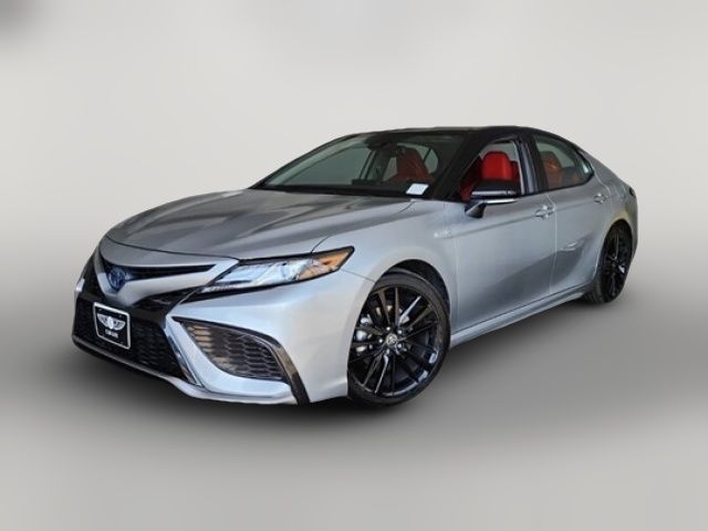 2021 Toyota Camry Hybrid XSE