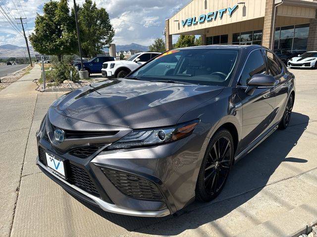 2021 Toyota Camry Hybrid XSE