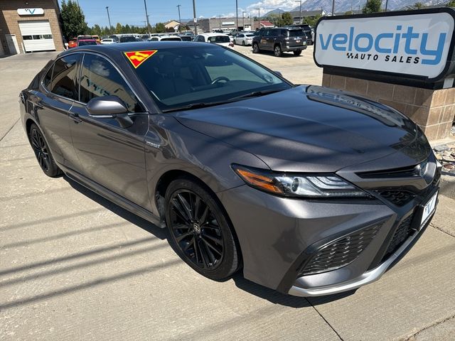 2021 Toyota Camry Hybrid XSE