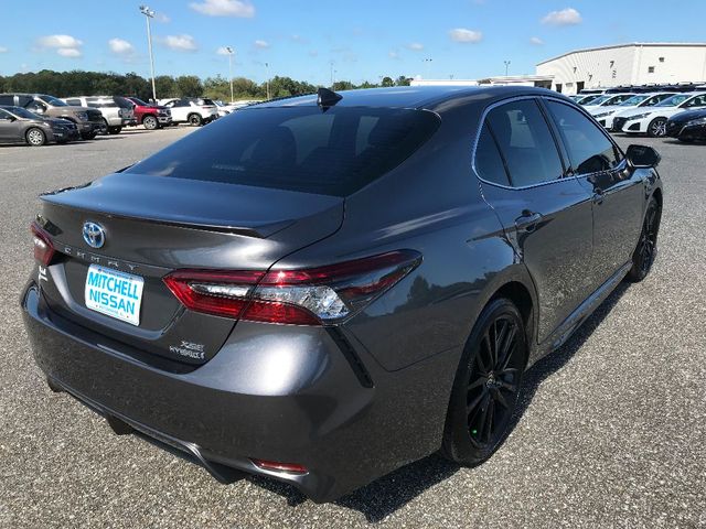 2021 Toyota Camry Hybrid XSE