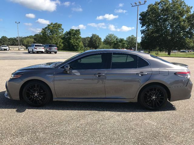 2021 Toyota Camry Hybrid XSE