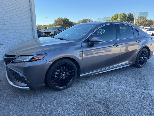 2021 Toyota Camry Hybrid XSE