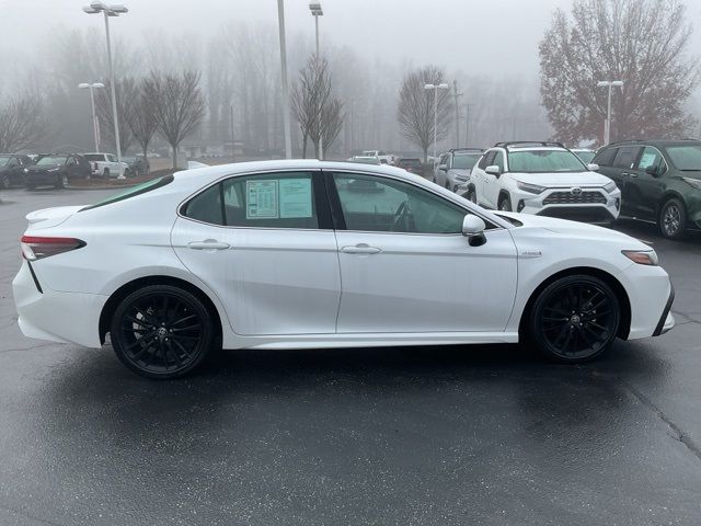 2021 Toyota Camry Hybrid XSE