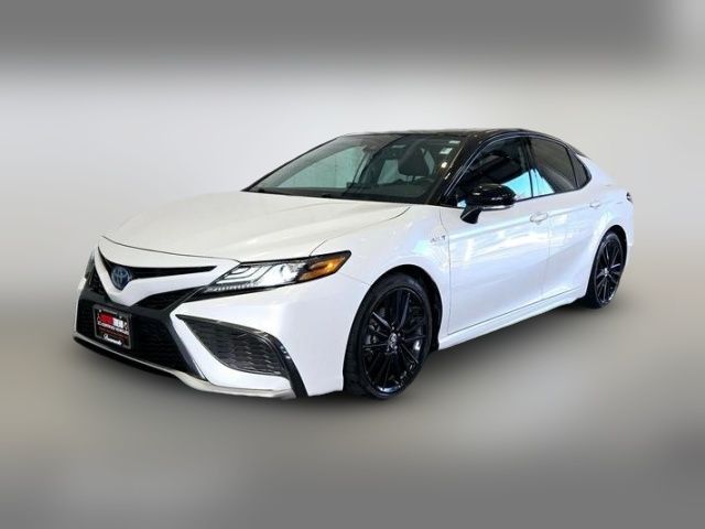 2021 Toyota Camry Hybrid XSE