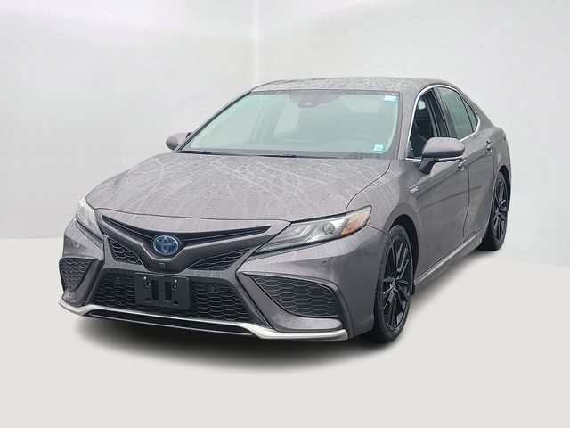 2021 Toyota Camry Hybrid XSE