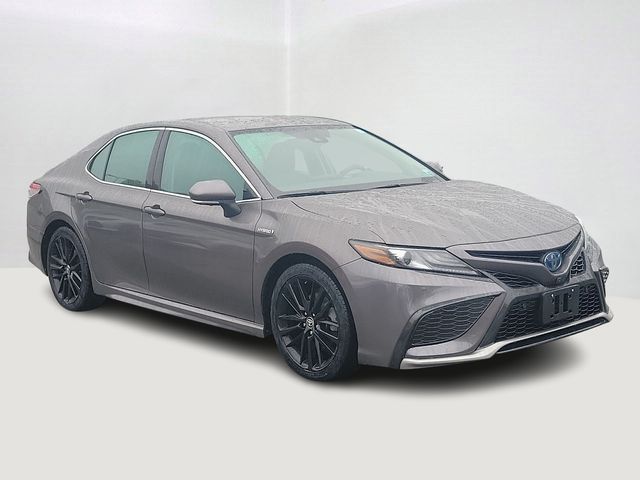 2021 Toyota Camry Hybrid XSE