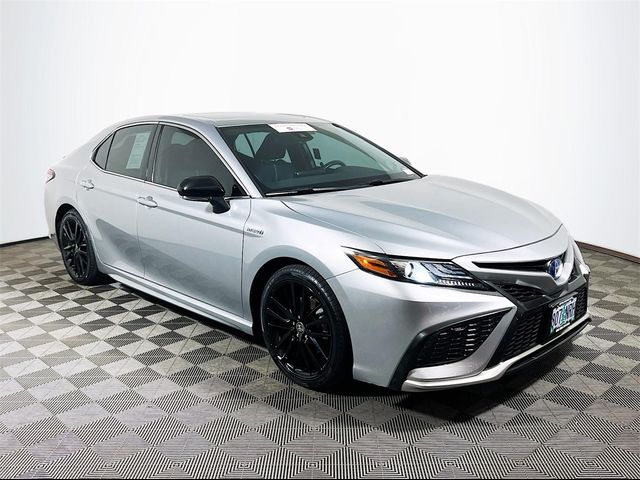 2021 Toyota Camry Hybrid XSE