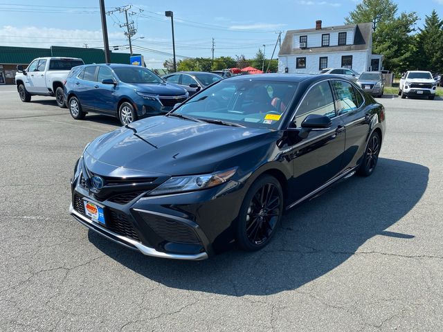 2021 Toyota Camry Hybrid XSE