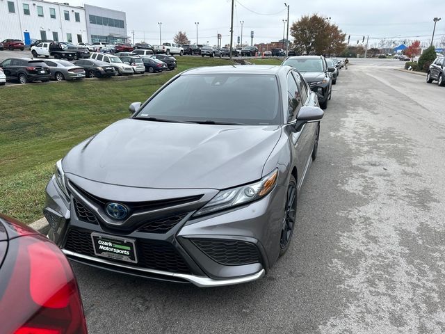 2021 Toyota Camry Hybrid XSE