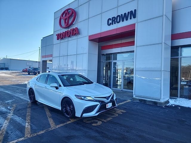 2021 Toyota Camry Hybrid XSE