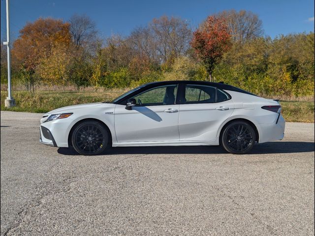 2021 Toyota Camry Hybrid XSE