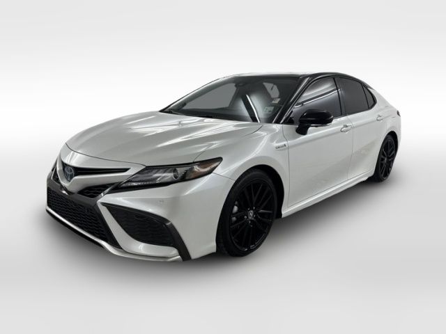 2021 Toyota Camry Hybrid XSE