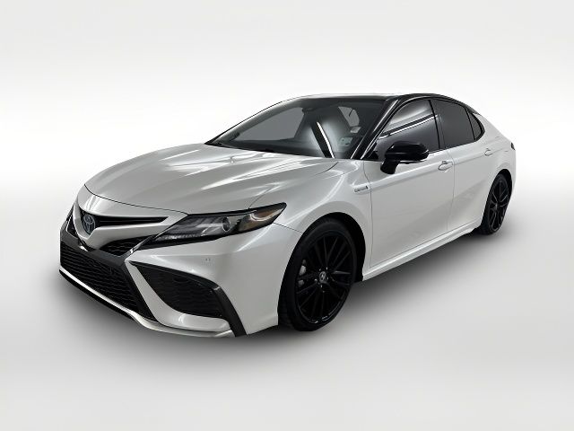 2021 Toyota Camry Hybrid XSE