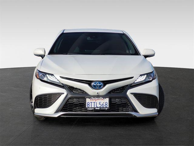 2021 Toyota Camry Hybrid XSE