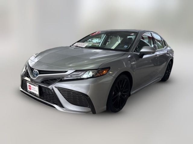 2021 Toyota Camry Hybrid XSE