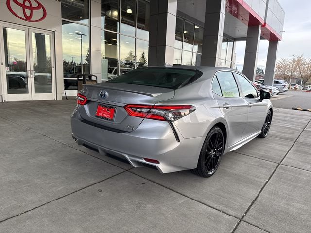 2021 Toyota Camry Hybrid XSE