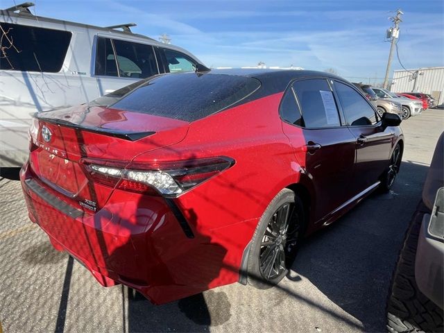 2021 Toyota Camry Hybrid XSE