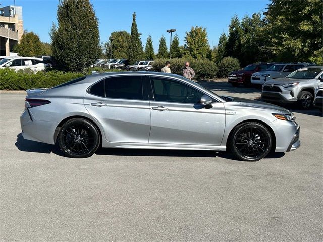 2021 Toyota Camry Hybrid XSE