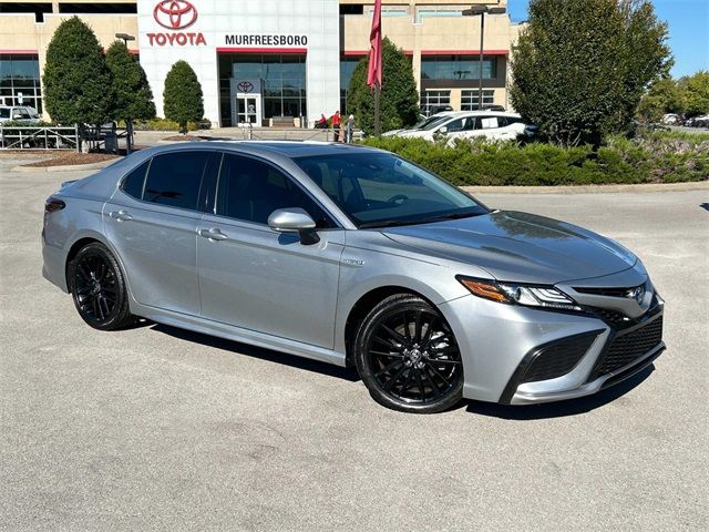 2021 Toyota Camry Hybrid XSE