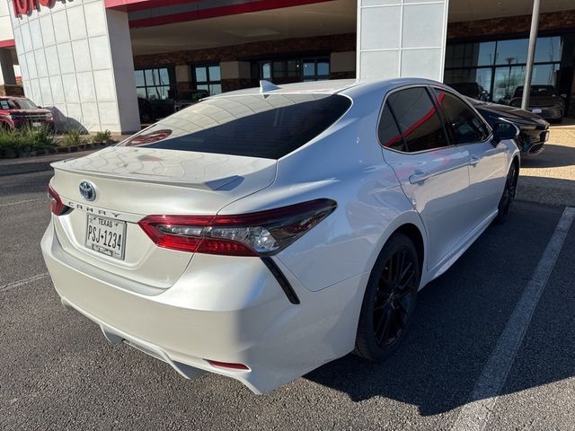 2021 Toyota Camry Hybrid XSE