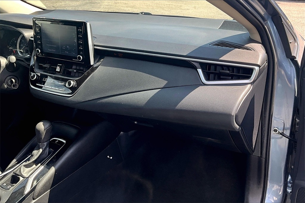 Vehicle image 16 of 31