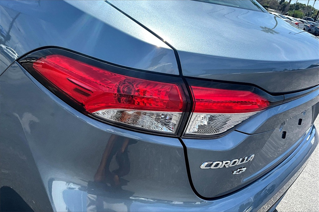 Vehicle image 28 of 31