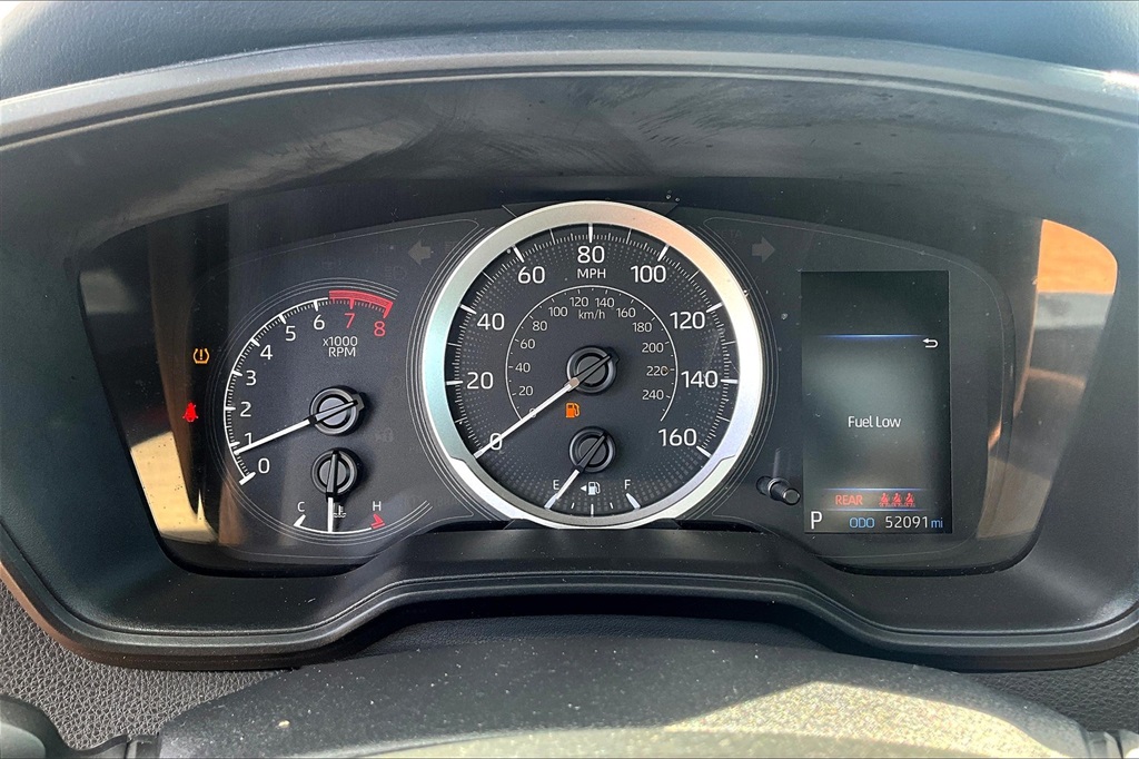 Vehicle image 20 of 31