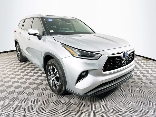 2021 Toyota Highlander Hybrid XLE