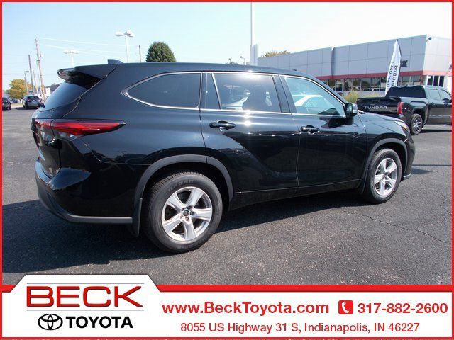 2021 Toyota Highlander LE