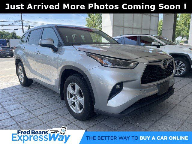 2021 Toyota Highlander LE