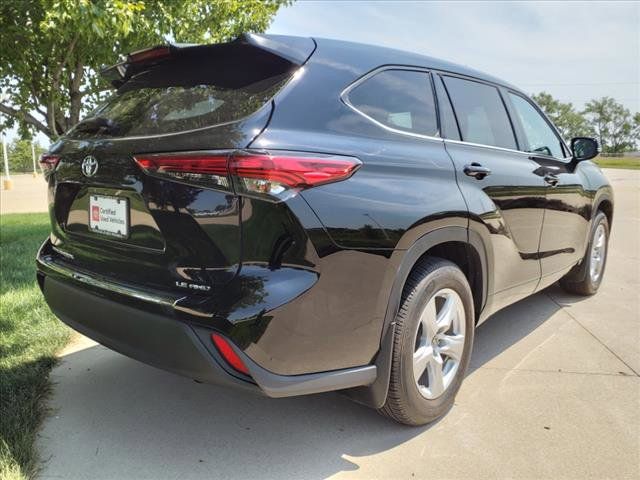 2021 Toyota Highlander LE