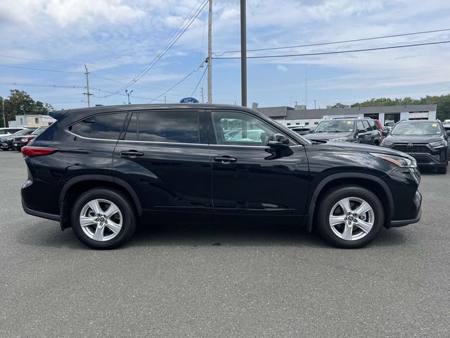 2021 Toyota Highlander LE