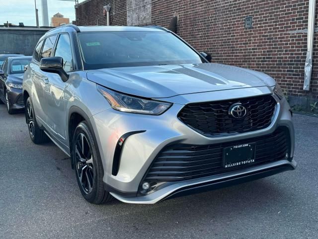 2021 Toyota Highlander XSE