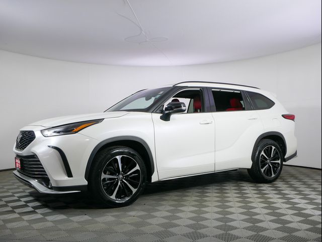 2021 Toyota Highlander XSE