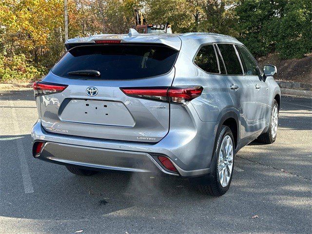 2021 Toyota Highlander Hybrid Limited