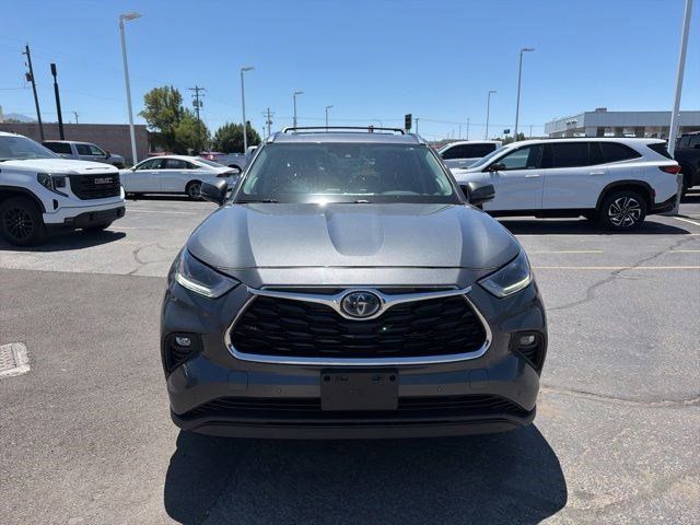 2021 Toyota Highlander Hybrid Limited