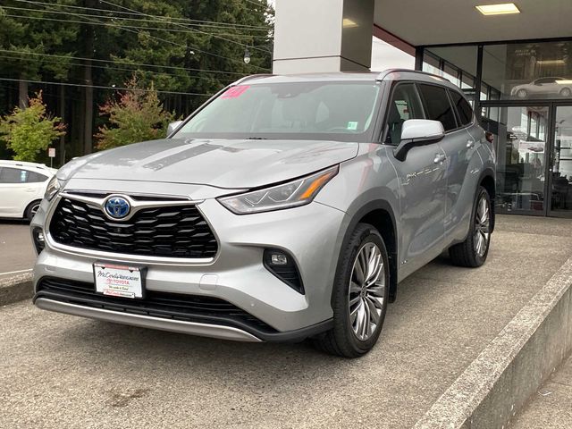 2021 Toyota Highlander Hybrid Platinum