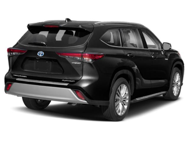 2021 Toyota Highlander Hybrid Platinum